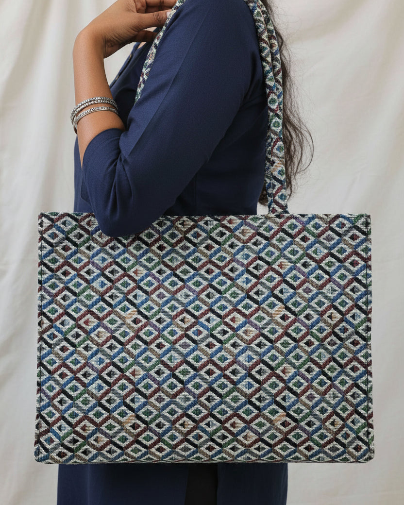 Heritage Lattice Jacquard Tote