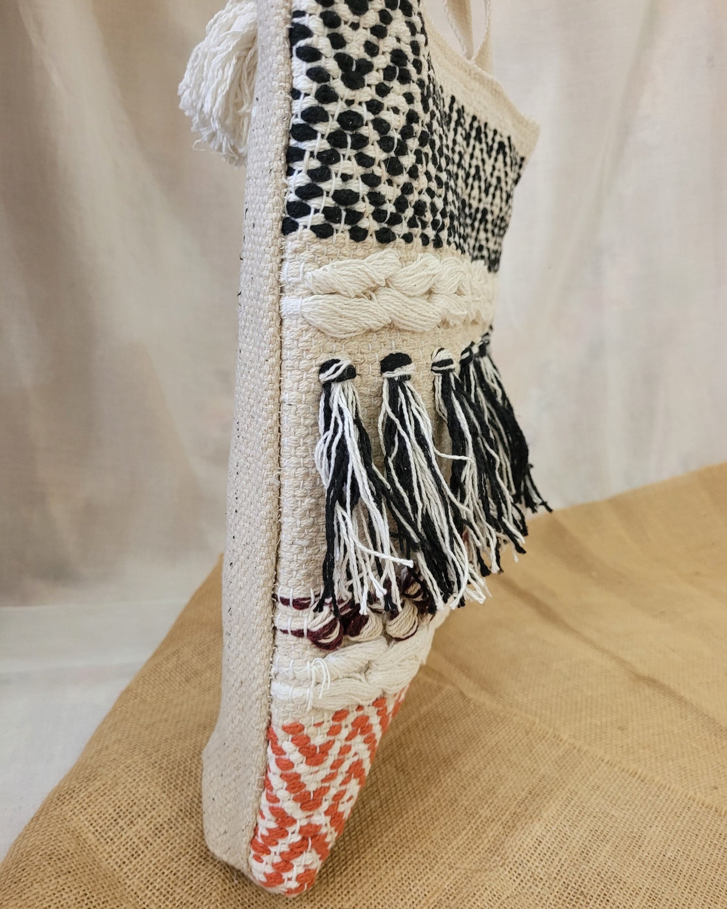 Tribal Fringe Dari Tote