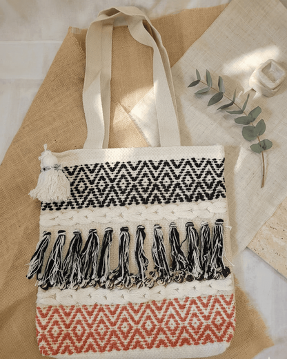 Tribal Fringe Dari Tote