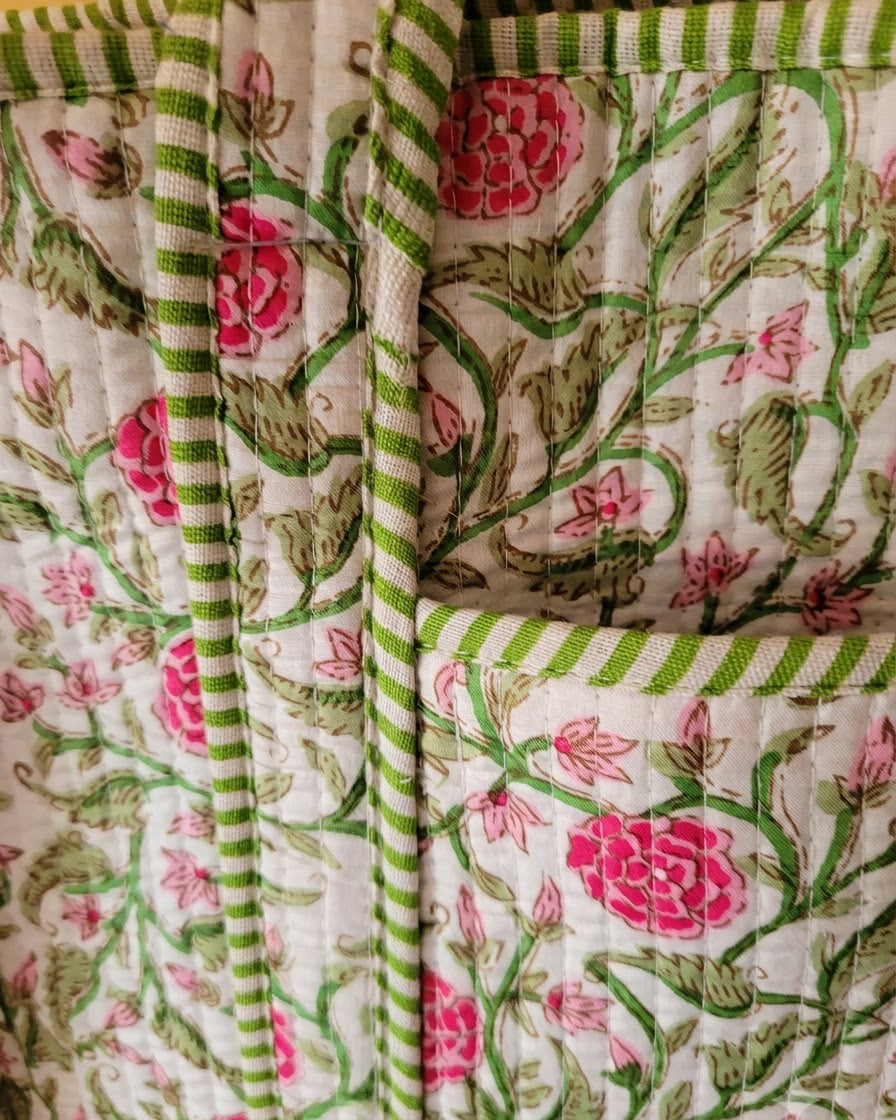 Green Bloom Bottle Tote